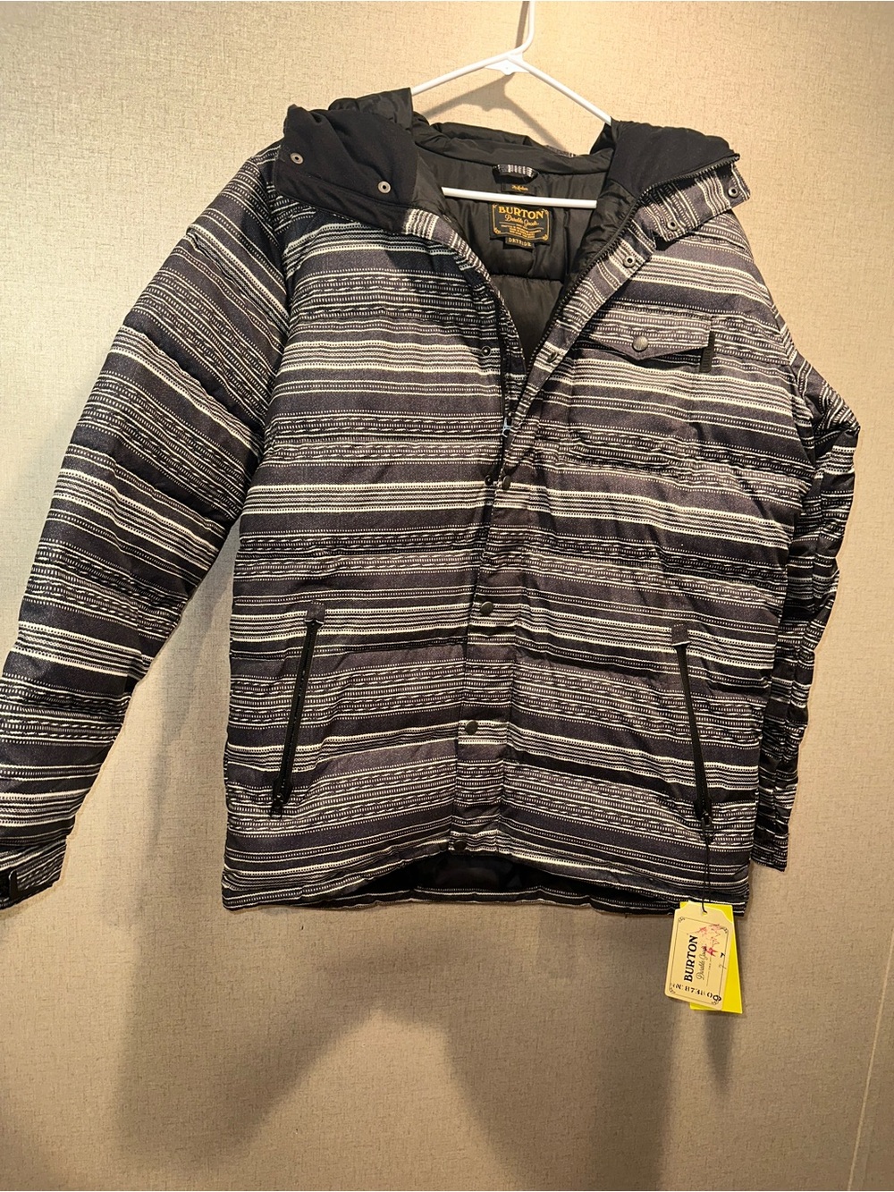 Burton Men’s Hooded Striped Puffer Jacket - Black & White